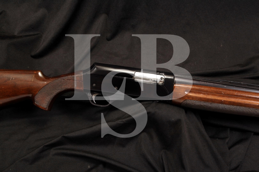 Universal AutoWing ModelM 2071 12 Ga Gauge Semi Auto SemiAutomatic